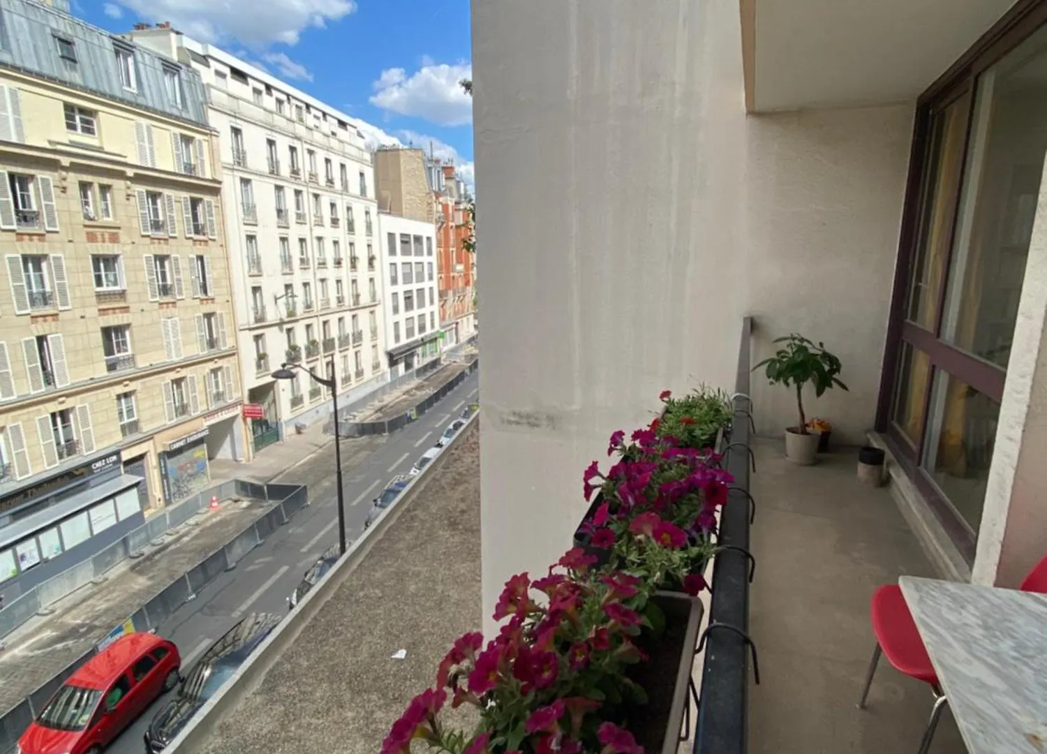 Spacious And Elegant 3 Bedrooms Apartment Near Metro And Bois De Vincennes France