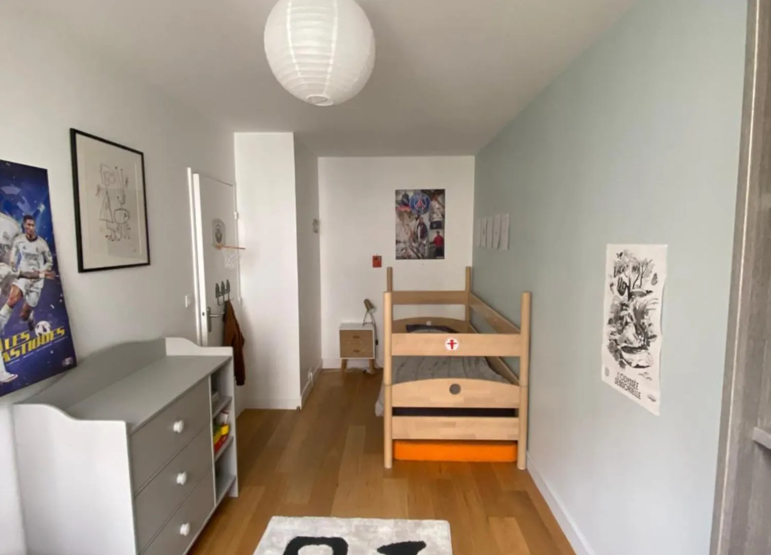 Spacious And Elegant 3 Bedrooms Apartment Near Metro And Bois De Vincennes
